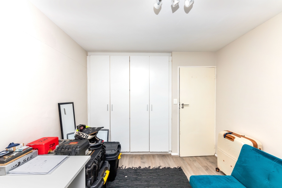 2 Bedroom Property for Sale in Sea Point Western Cape